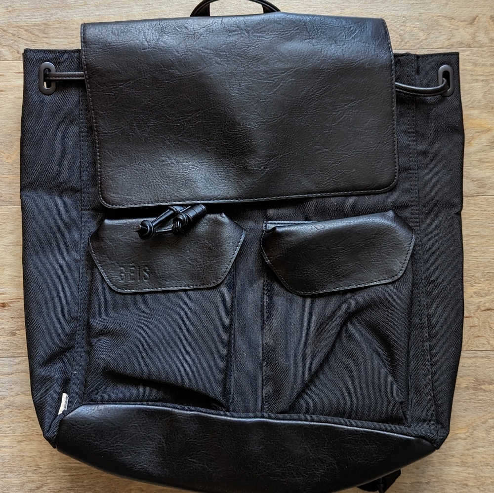 BEIS Travel Backpack